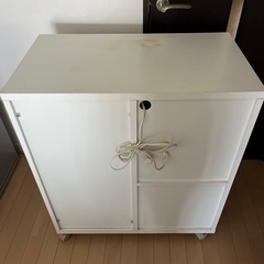 決まりました　食器棚　炊飯器とレンジ置けますの画像