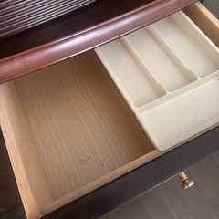 扉、引き出し付きキャビネットの画像