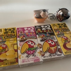お菓子と小物セットの画像