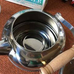【未使用品】2.3L 丸山技研 万能 麦茶 ケットル ケトル アミ付 平型タイプ 新潟県 昭和レトロ ヤカンの画像