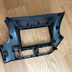 トヨタ　８０ヴォクシー純正ナビパネルの画像