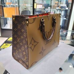 【LOUIS VUITTON】　ルイヴィトン　モノグラムジャイアントリバース　オンザゴーMM　トートバッグの画像