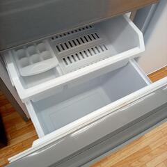 【リユースのサカイ八街店】★ジモティ割あり★ AQUA　冷蔵庫　22年製　126L　クリーニング済　YJ6967の画像