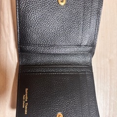 新品未使用　Samantha Thavasa ブラック二つ折り財布の画像