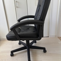 ハイバックチェア　椅子　黒　の画像