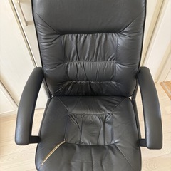 ハイバックチェア　椅子　黒　の画像