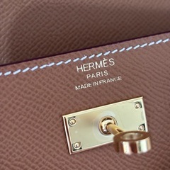 未使用！HERMES エルメス ケリーウォレットトゥーゴー エプソン ゴールド金具1番人気！の画像