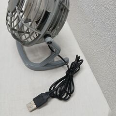 デスクファン　扇風機　200円　直径15cmの画像
