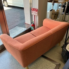 I2507-587 2人掛けソファ オレンジ 中古の画像