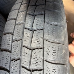 スタッドレス　冬タイヤ　ダンロップ　4本セットの画像