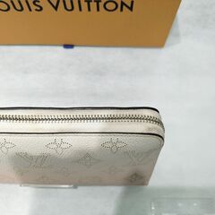 【LOUIS VUITTON】　ルイヴィトン　マヒナ　ジッピーウォレット　長財布の画像