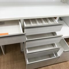 ★リユースのサカイ春日部店★KJ10956 ニトリ 食器棚 ホワイト H202×W140×D51 クリーニング済みの画像