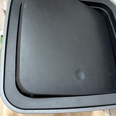 IKEAゴミ箱　フタ故障の画像