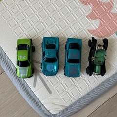 ミニカー　4台の画像