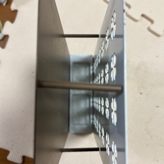 マグネット傘立て　左上ネジ取れてますの画像