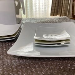 食器セット（大皿×1、小皿×6）の画像