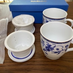 【NARUMI】茶こし付きマグカップセット（未使用）の画像