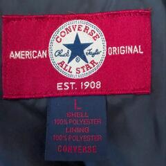 📙☕アメリカ製🇺🇸コンバースCONVERSEのダウンショートコート     📙☕Lサイズ    📙☕フードは着脱可能    📙☕フードファーも着脱可能   📙☕左内側に内側ファスナーポケット付き   📙☕外側左右下部にファスナーポケット付き   📙☕目立って汚れ無し   📙☕目立ってキズは無し   📙☕ブラックの画像