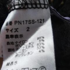 黒 トップス レース の画像