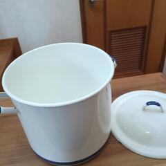 MAMAIKUKO ライス缶 ホーロー の画像