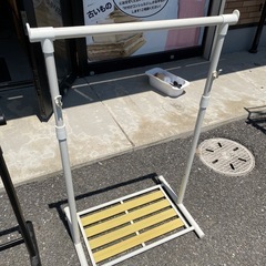 ハンガーラック どちらでも1点1000円の画像
