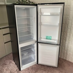 茨城県古河市から15km まで送料無料 ハイセンス 175L 冷蔵庫 【中古】 Hisense HR-D1701B 2024年製 右開き ノンフロン冷凍冷蔵庫 C/512418の画像