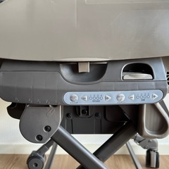 combi ネムリラ電動ハイローチェアの画像