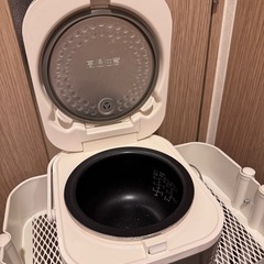 炊飯器の画像
