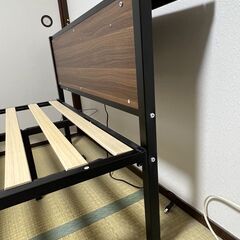 パイプ式簡易ベッド　（中古）の画像
