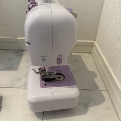 Moregem コンパクト電動ミシン UFR-505 の画像