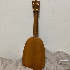 国産フェイマスのウクレレの画像