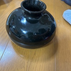 蚊取りポット　蚊取り線香入れ　ネットで以前人気だった物を購入した物です　陶器の画像