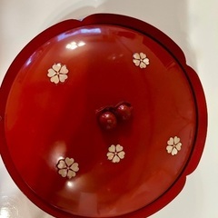 漆器のお菓子鉢 蓋つきの画像
