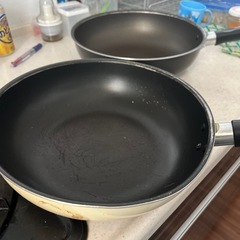 フライパン2個　早く取りに来てくれる方の画像