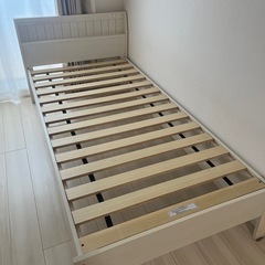 ニトリ　シングルベッドの画像