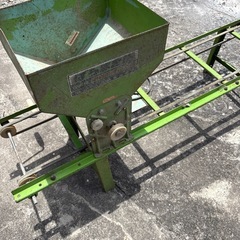 種まき機  (中古品)の画像