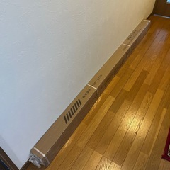 【新品・未使用】プロジェクタースクリーン100インチ16:9の画像