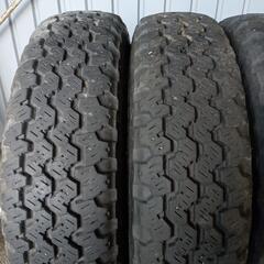 【差し上げます】ゴツゴツタイヤ 145R12 6PR ヨコハマタイヤ タイヤのみ 軽トラックの画像