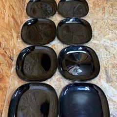 a(7389) 直接ご来店引き取り歓迎! ガラス製 プレート皿 ブラック スクエア 食器 黒いお皿 10枚 24cm 業務用 店舗用品 カフェ レストランの画像