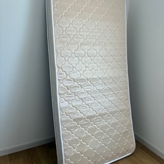 【予約済み】シングルベッド　マットレスの画像