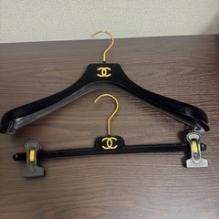 CHANEL ベルベットハンガーセットの画像