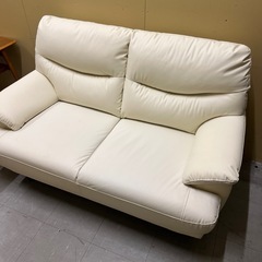 【トレファク神戸南店】2人掛けソファー アイボリーです!【取りに来られる方限定】の画像