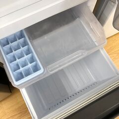 ★リユースのサカイ幸手店★SJ9917ジモティ割あり★ 三菱　ミツビシ 冷蔵庫 MR-P17F-W 168L 20年製 動作確認／クリーニング済み SJ9917の画像