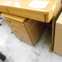 ＩＤ：147750　学習机の画像