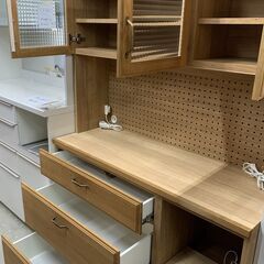 ★来店限定★　カントリー調　キッチンボード　すりガラス　パンチングボード　木製　キッチン収納の画像