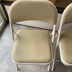 【差し上げます】折りたたみ椅子3脚の画像