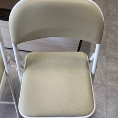 【差し上げます】折りたたみ椅子3脚の画像