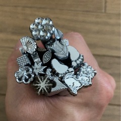 レザークラフト刻印とハトメ抜きの画像