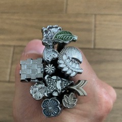 レザークラフト刻印とハトメ抜きの画像