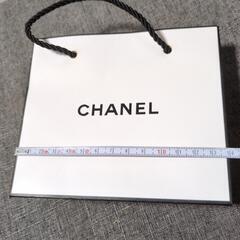 シャネル  紙袋  の画像